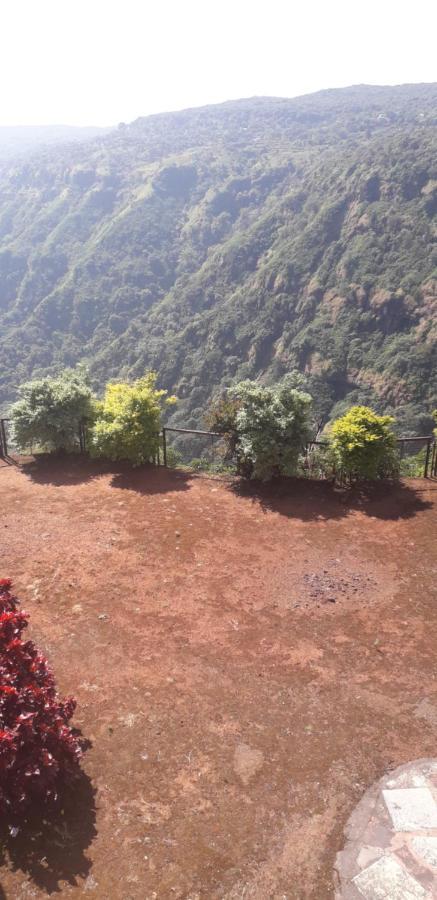 Villa Strawberry Country Mahābaleshwar Exterior foto